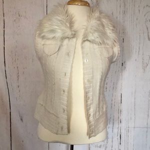 Derek Heart cable knit sweater vest